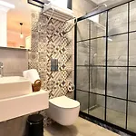 ホテル Tahiraga ダッチャ