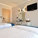 ホテル Tahiraga ダッチャ