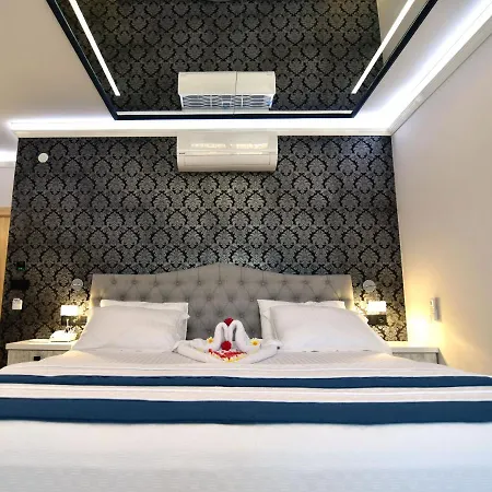 Hotel Tahiraga *