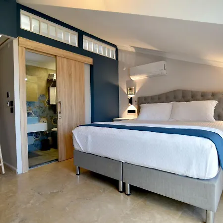 Tahiraga Hotel *